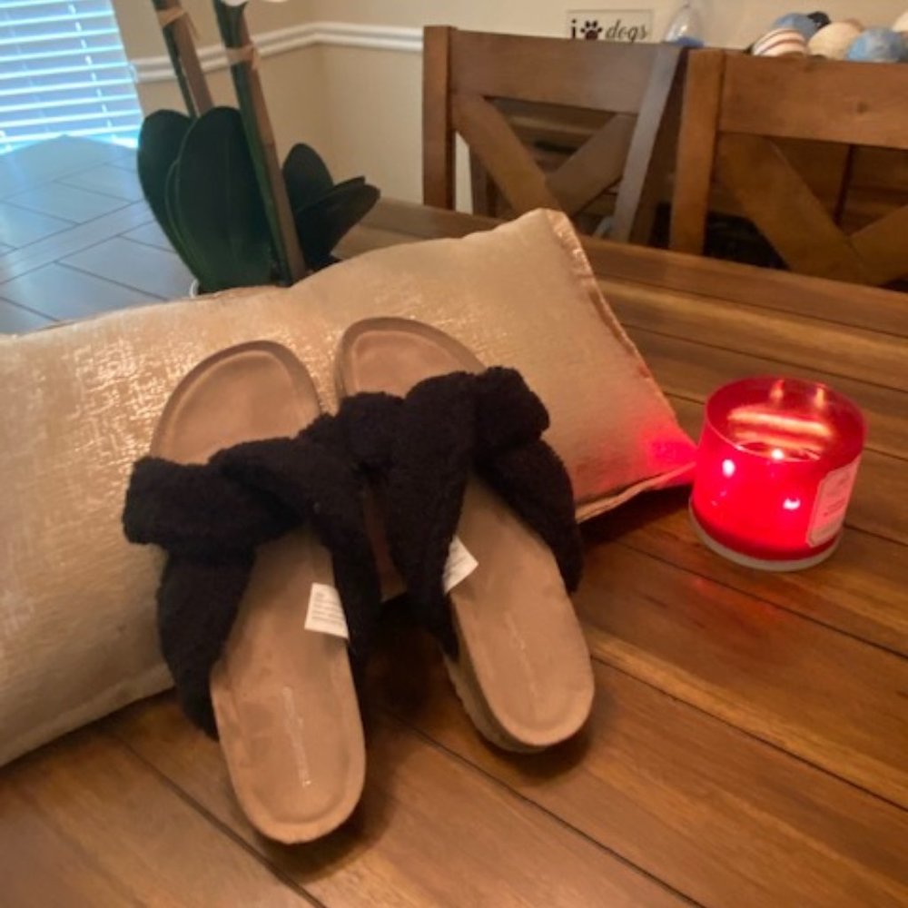 Black Furry Slides Size 10 Brand NEW